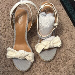 Crown Vintage Cream and Tan Espadrille Sandals